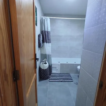 3 Private - 3 Privadas Shared Duplex Gara With Private Pool Homestay