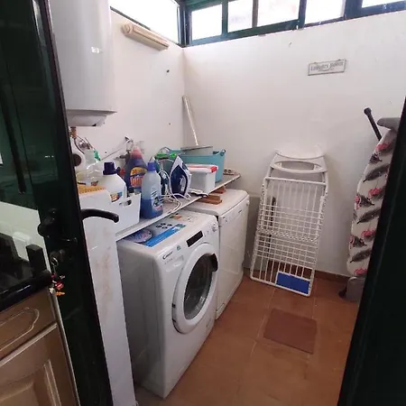 3 Private - 3 Privadas Shared Duplex Gara With Private Pool Habitación en casa particular Costa Teguise