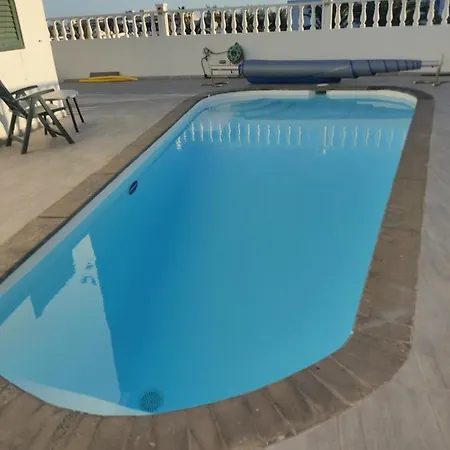 Habitación en casa particular 3 Private - 3 Privadas Shared Duplex Gara With Private Pool