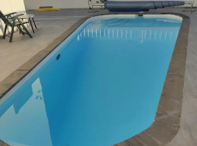 Kwatera prywatna 3 Private - 3 Privadas Shared Duplex Gara With Private Pool