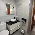 3 Private - 3 Privadas Shared Duplex Gara With Private Pool Habitación en casa particular Costa Teguise
