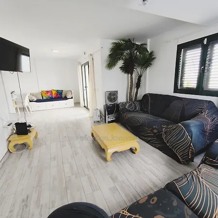 3 Private - 3 Privadas Shared Duplex Gara With Private Pool Accommodatie bij particulieren