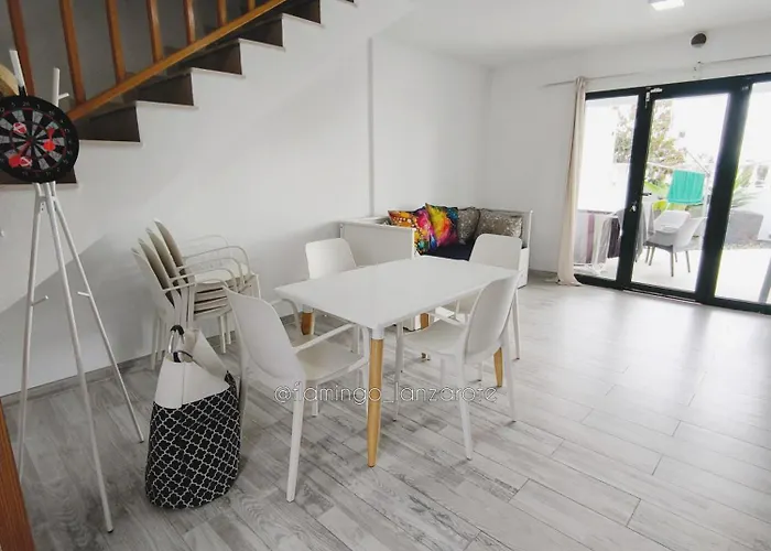 Accommodatie bij particulieren 3 Private - 3 Privadas Shared Duplex Gara With Private Pool